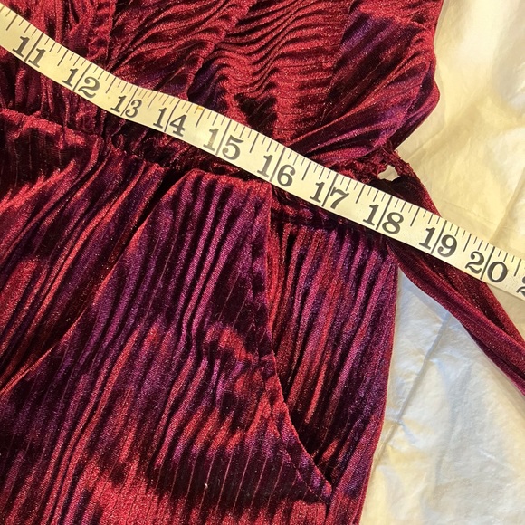 Bold & Chic sleeveless jumpsuit with pockets, size 3X - Picture 10 of 12